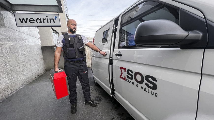 世界初:スイスの警備輸送会社【SOS Cash & Value】 : Wearin’の環境と生体センサを実装したスマート・ベストを採用 安全とセキュリティを強化